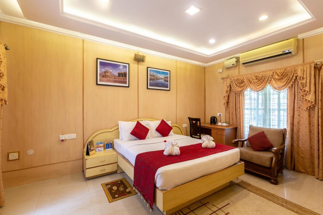 Kstdc Hotel Mayura Bhuvaneshwari Kamalapur Hampi Exterior foto