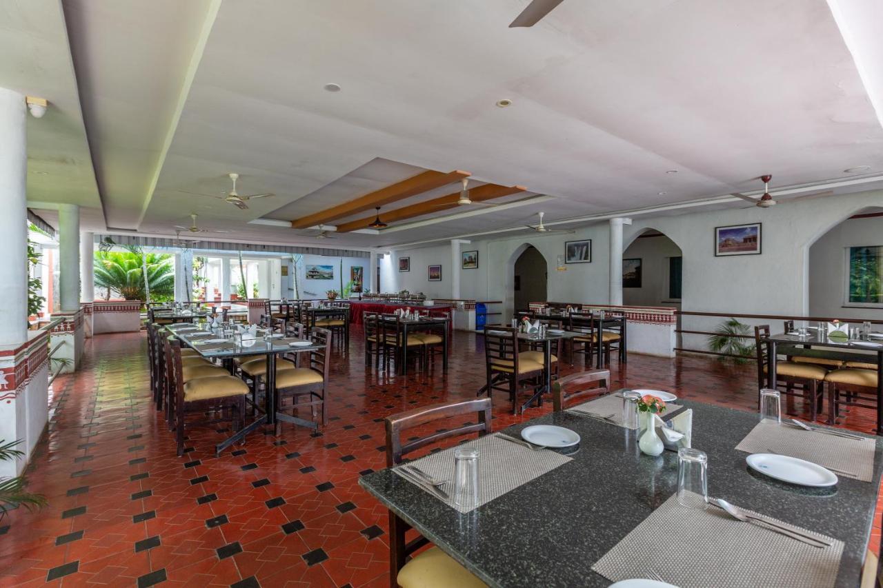 Kstdc Hotel Mayura Bhuvaneshwari Kamalapur Hampi Exterior foto